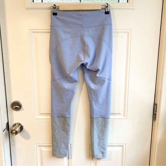 Outdoor Voices dipped 7/8 leggings in lilac/lake - Picture 7 of 9
